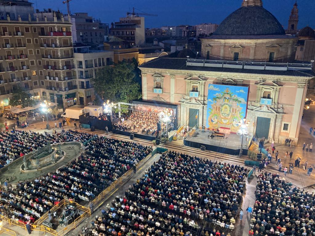 Imagen aérea concierto Ronda a la Mare de Dèu